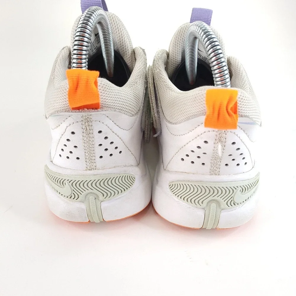 Nike Team Hustle D11 Basketball Shoes Youth 4Y White Total Orange DV8996-103